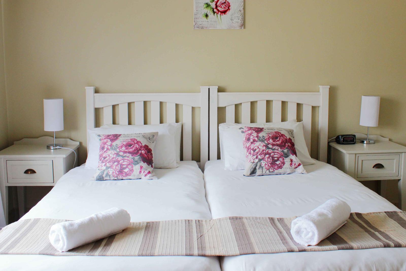 Smithland Guest Apartments Cape Town Белвилл Экстерьер фото