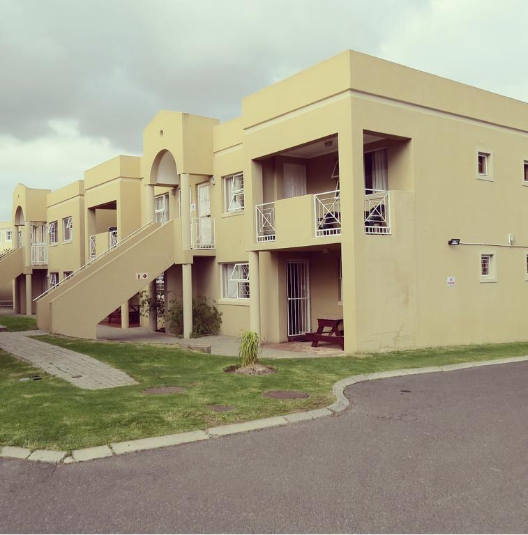 Smithland Guest Apartments Cape Town Белвилл Экстерьер фото