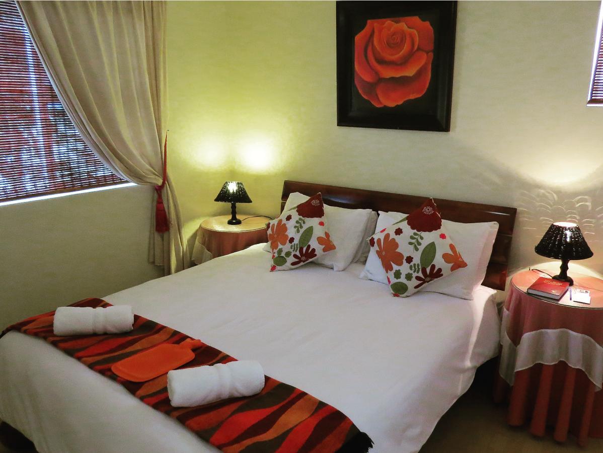 Smithland Guest Apartments Cape Town Белвилл Экстерьер фото