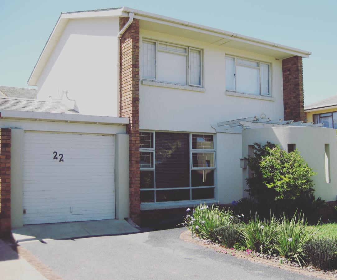 Smithland Guest Apartments Cape Town Белвилл Экстерьер фото