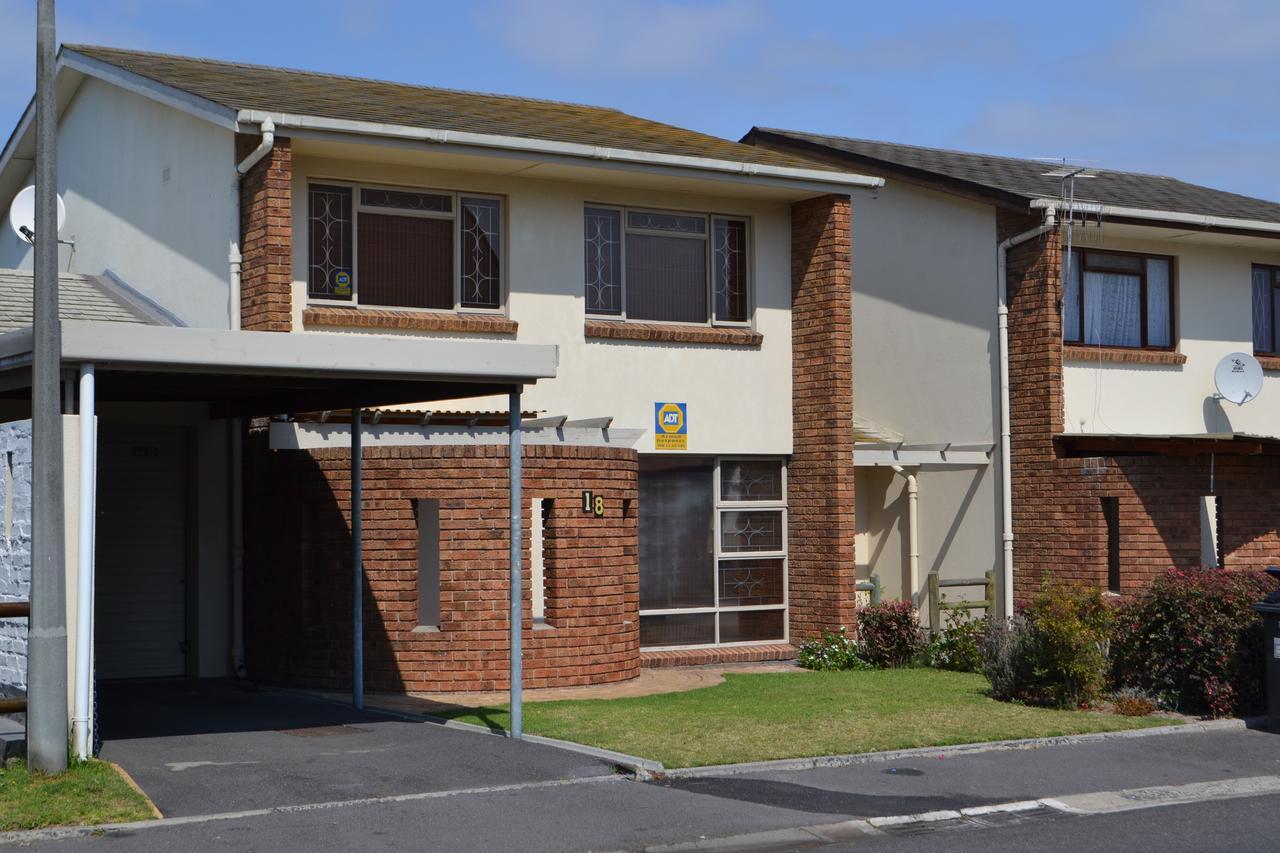Smithland Guest Apartments Cape Town Белвилл Экстерьер фото