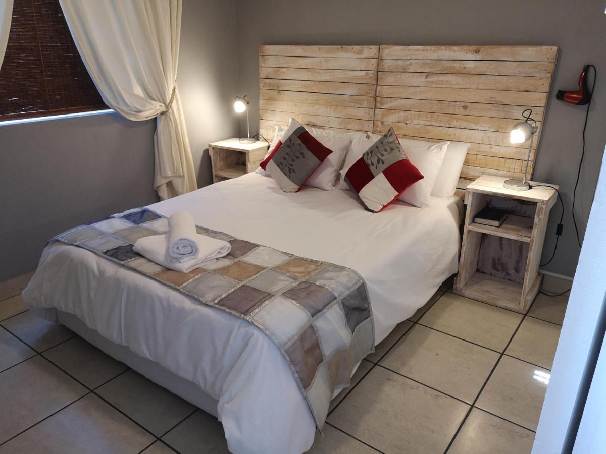 Smithland Guest Apartments Cape Town Белвилл Экстерьер фото